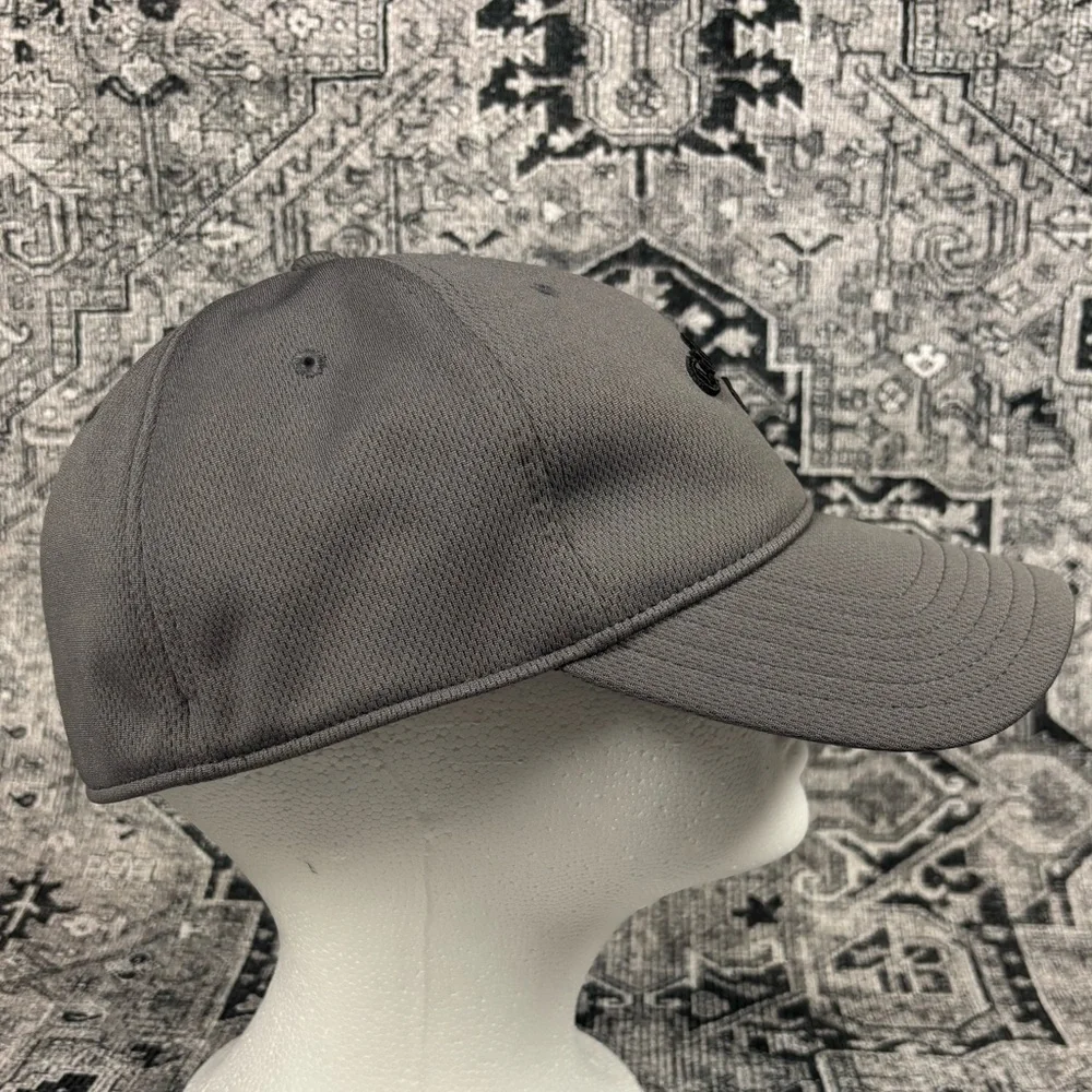Callaway Dark Gray Golf Hat with Black Accent‎ Size L/XL